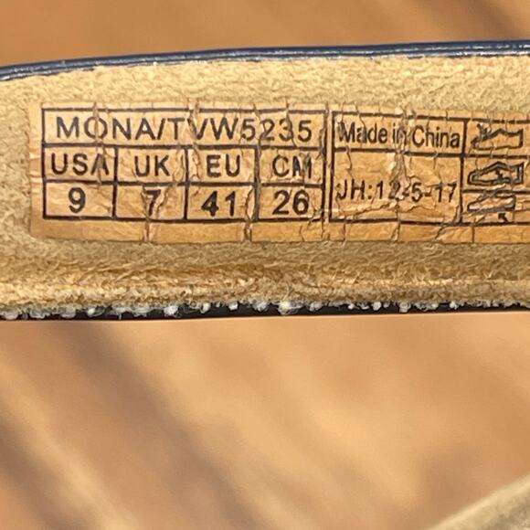 Vionic Mona Sandals Womens Size 9 Black Patent Leather Thong Flip Flops Casual - Picture 8 of 8